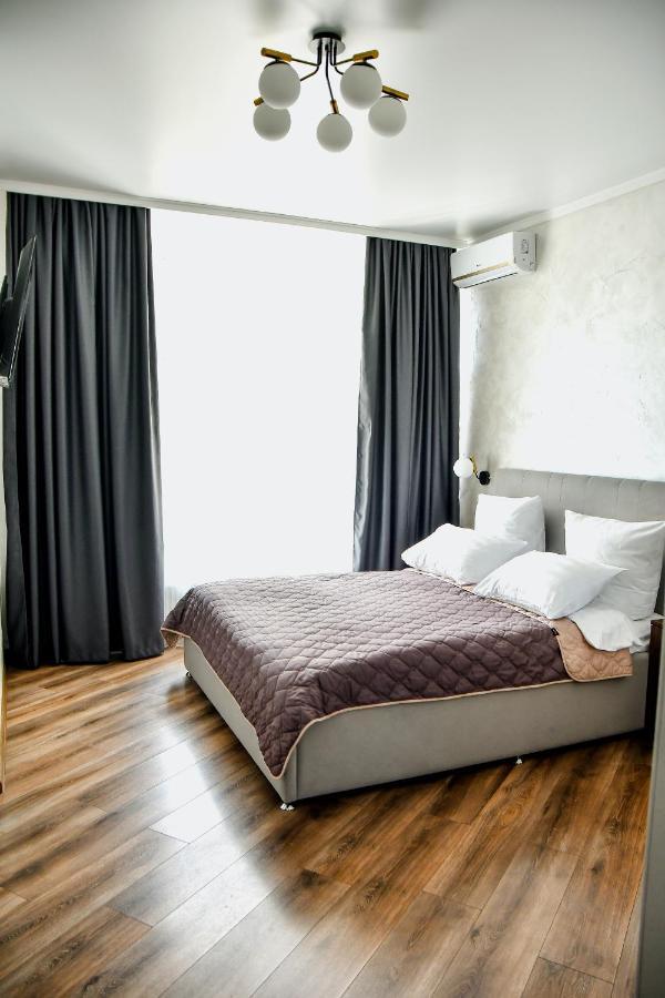 Safari-Club Hotel Vinnytsia Bagian luar foto