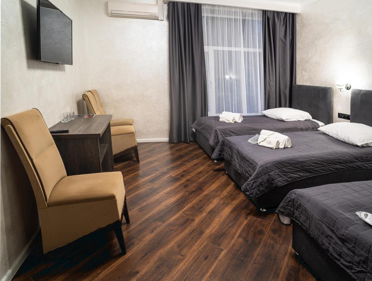 Safari-Club Hotel Vinnytsia Bagian luar foto