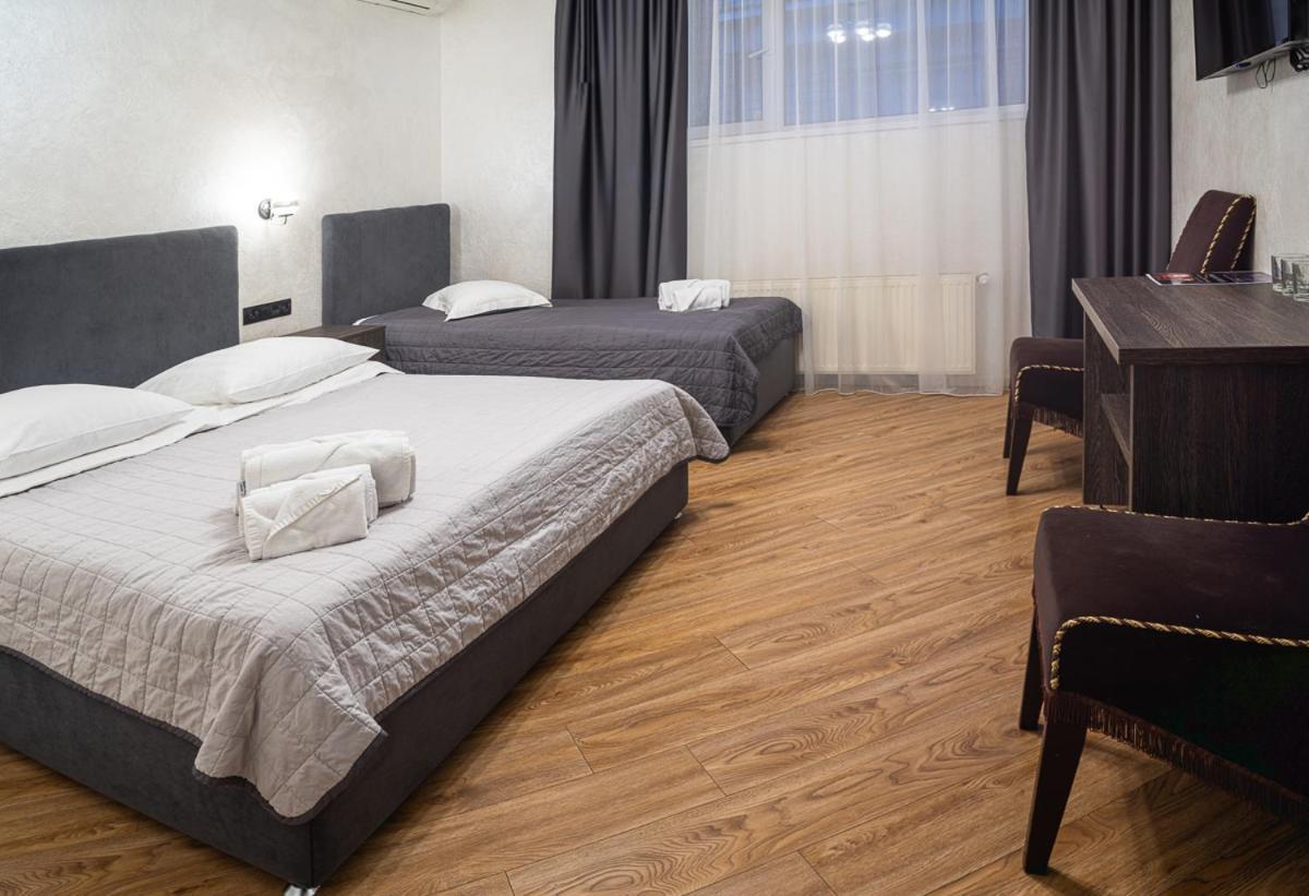 Safari-Club Hotel Vinnytsia Bagian luar foto
