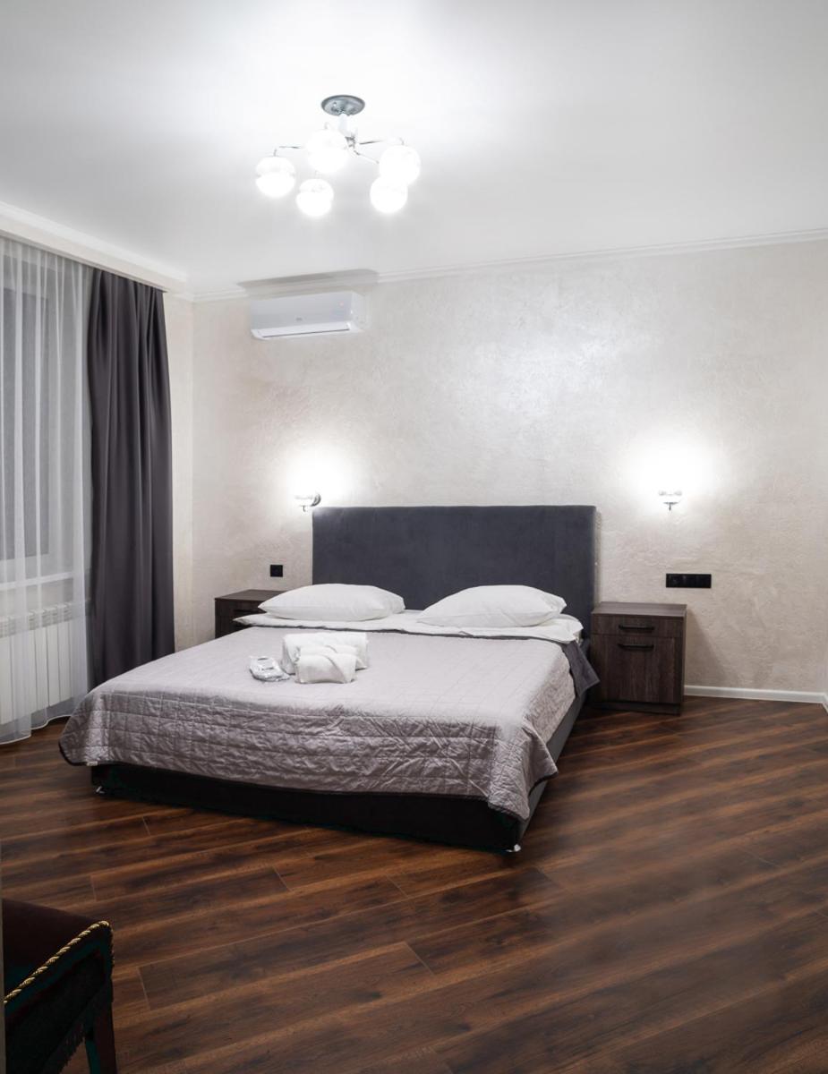 Safari-Club Hotel Vinnytsia Bagian luar foto
