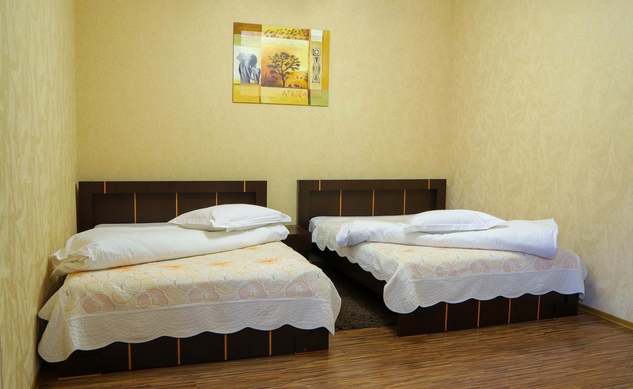 Safari-Club Hotel Vinnytsia Bagian luar foto